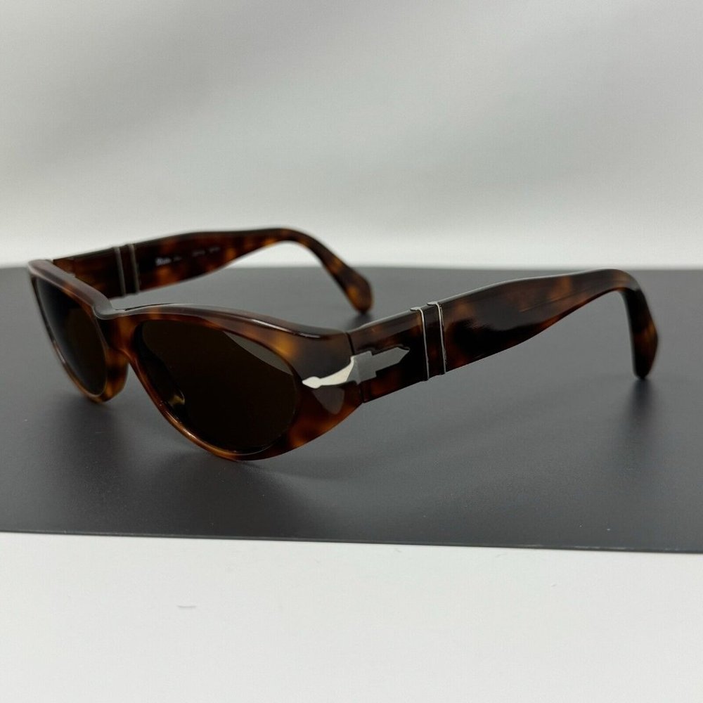 Persol vintage 90s oval sunglasses model 2546 30/33 made in Italy. 53 [] 16